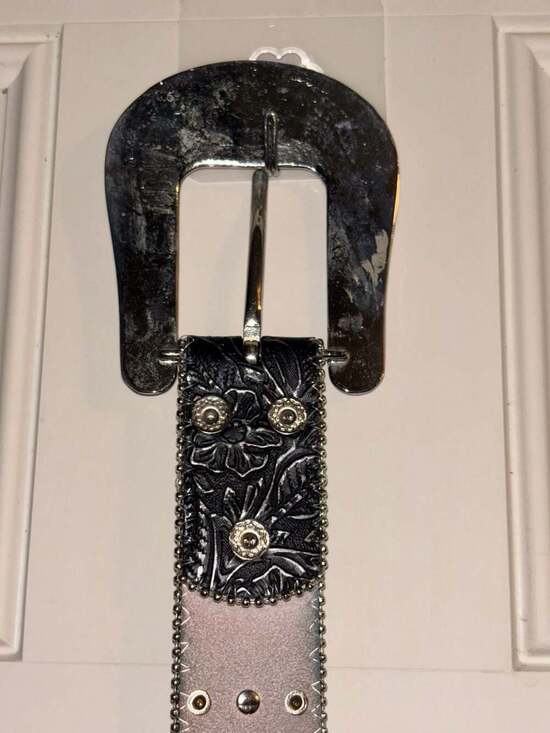 Blazin Roxx Women\'s Black Floral Embossed Rhinestone Studded Western Belt Size M main image 4